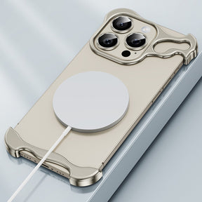 Luxury Minimalistic Alien Bumper Case With Camera Ring for iPhone